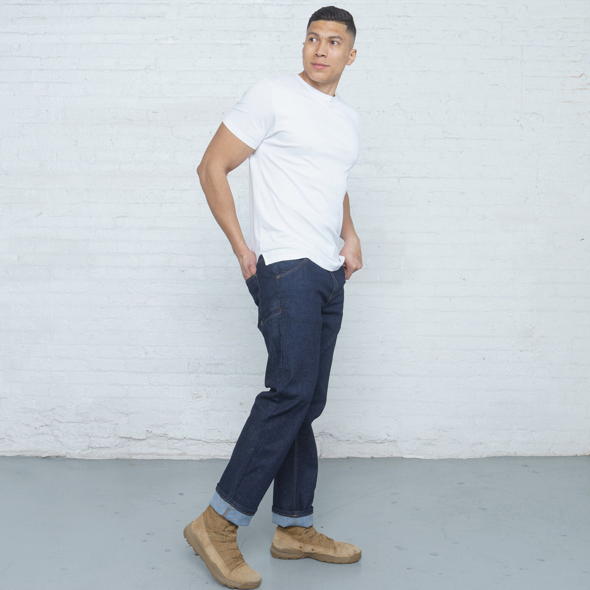 Relaxed Fit Dark Wash 6 Pocket