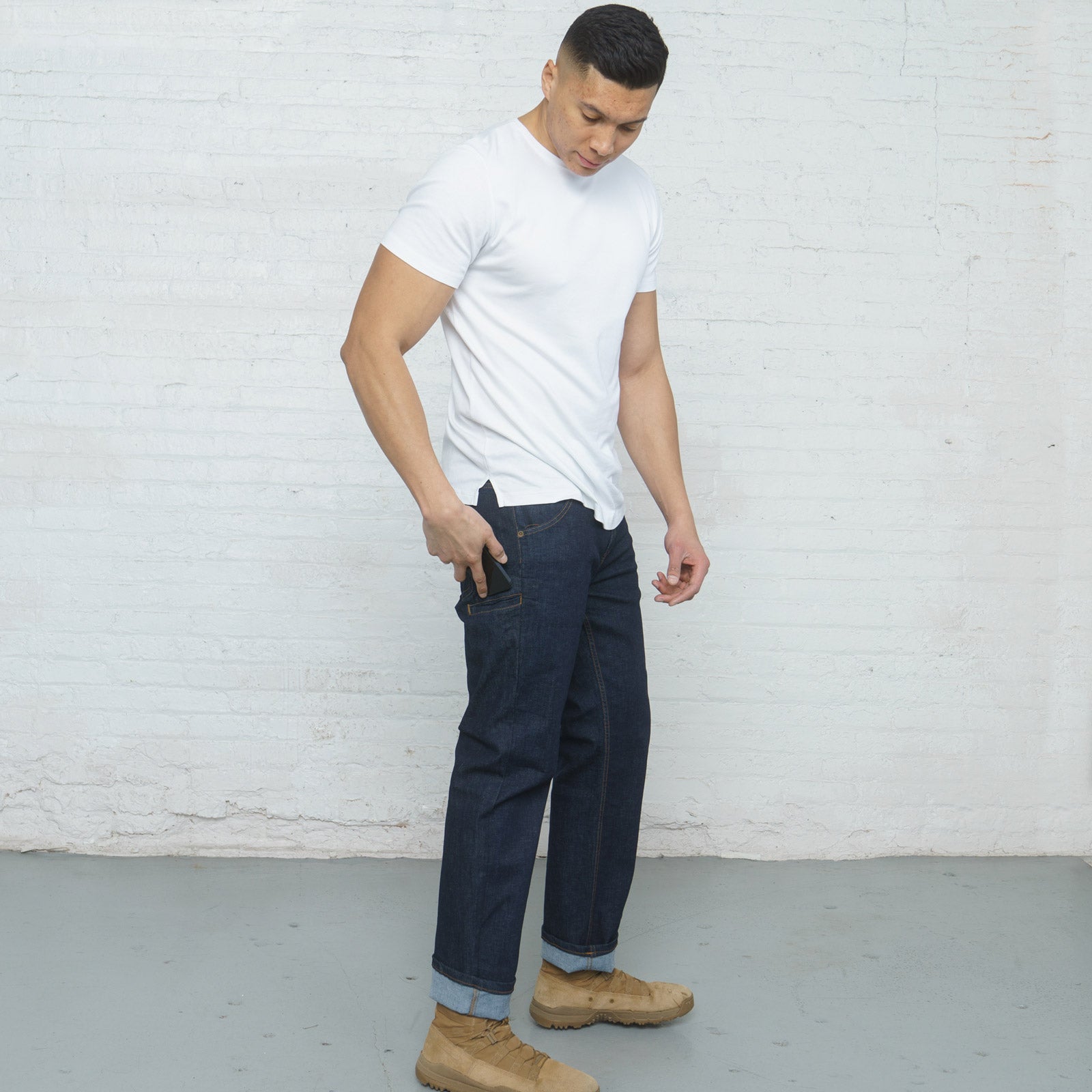 Relaxed Fit Dark Wash 6 Pocket
