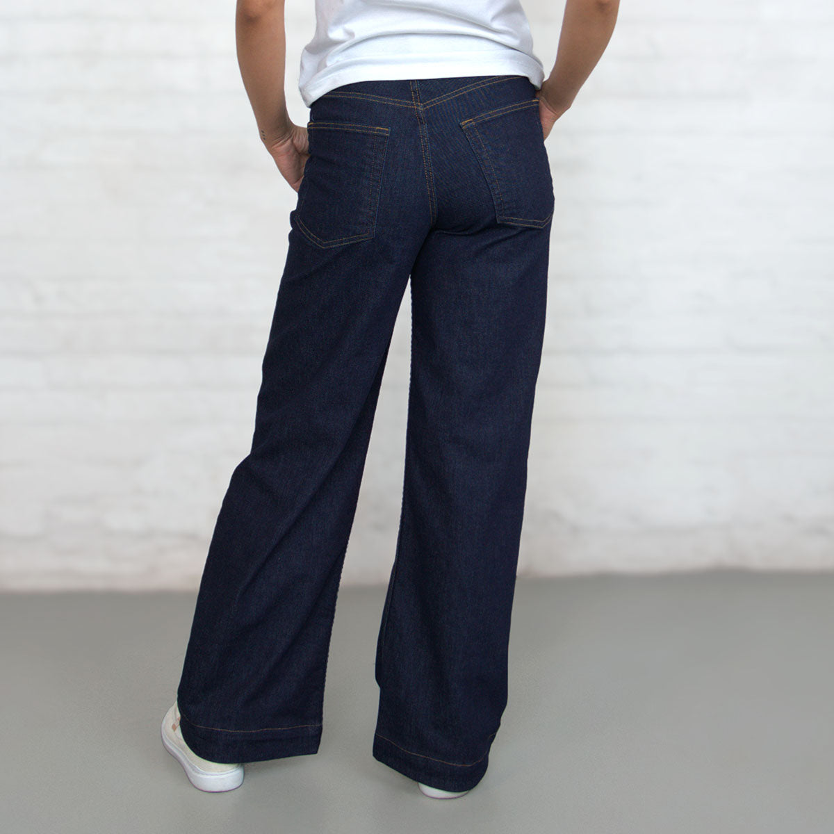 Women's Straight Leg Jeans for sale in Jeddo, Alabama