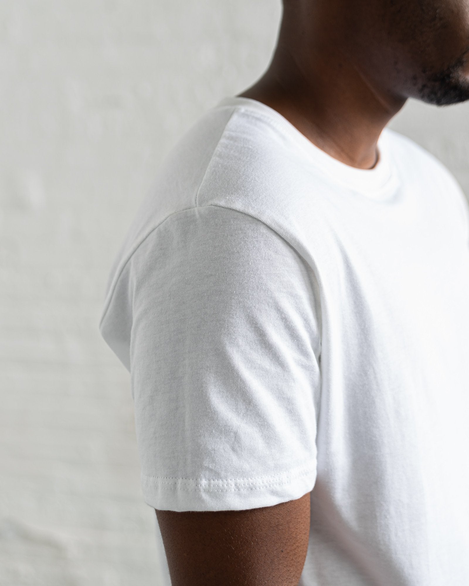 classic Color:White combed cotton men's t-shirts