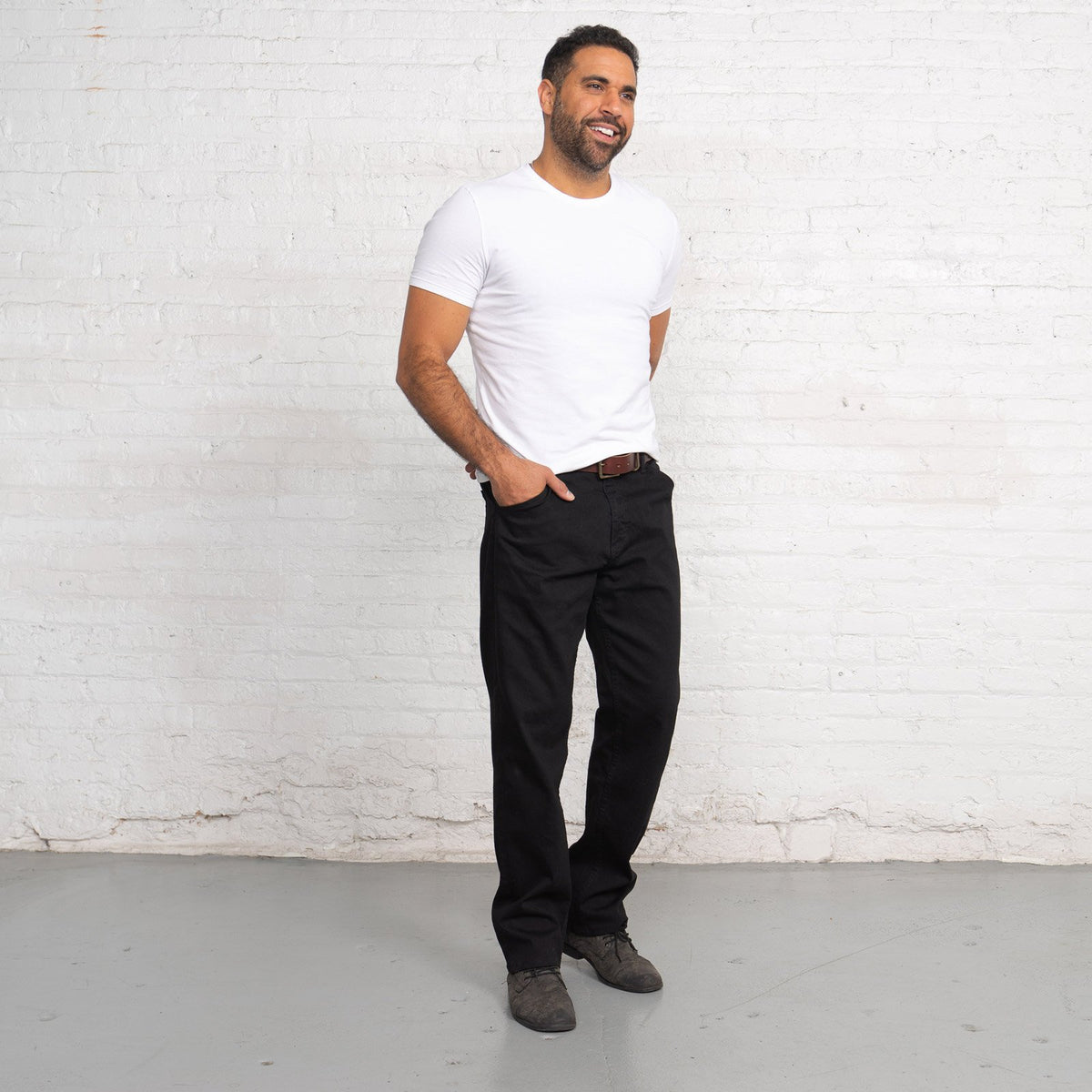 Relaxed Fit - Black
