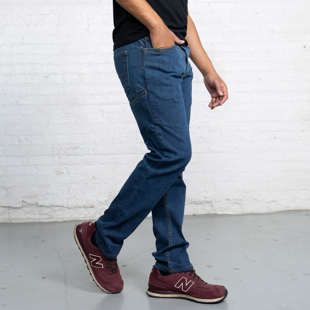 Tailored Fit Medium Wash 6 Pocket