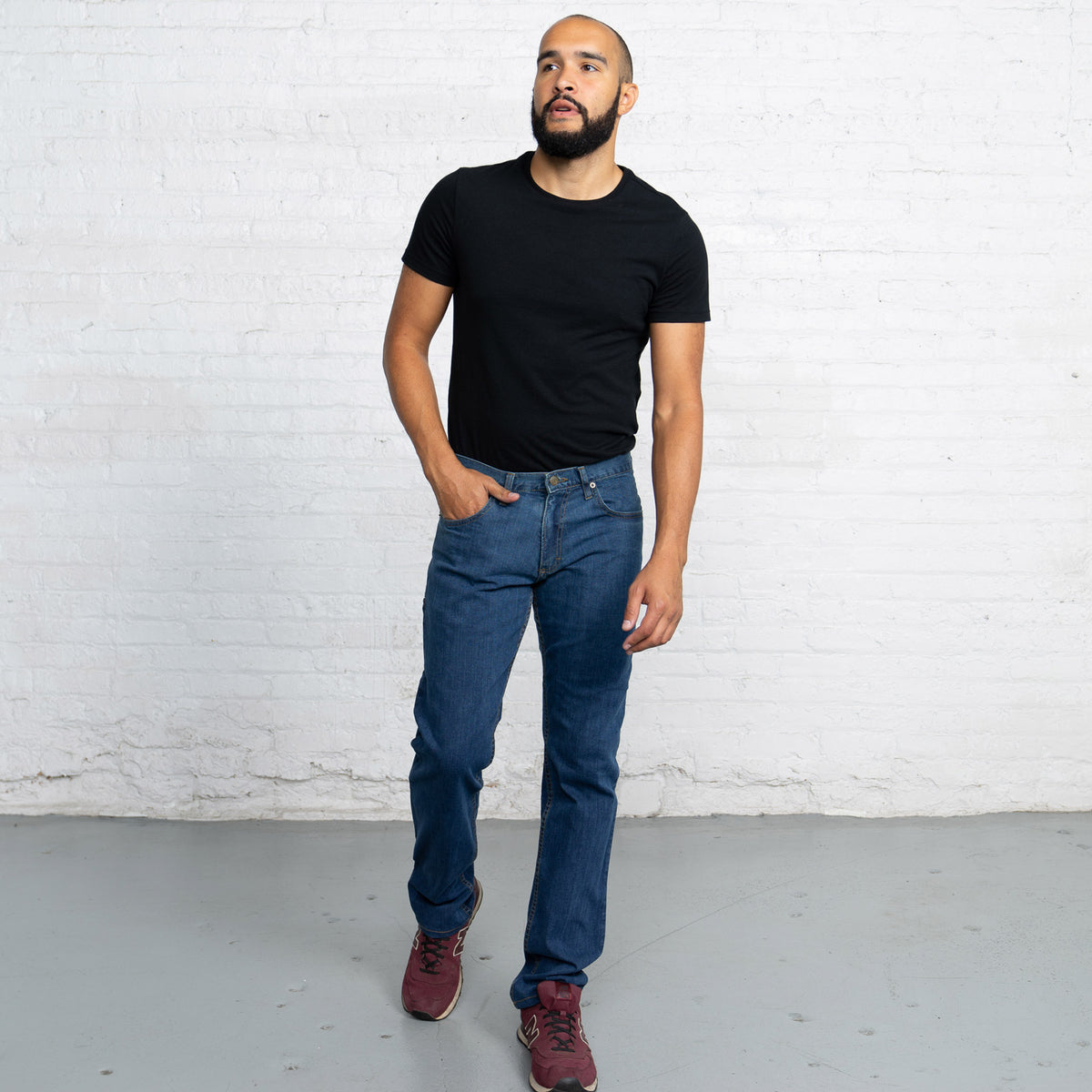 Tailored Fit Medium Wash 6 Pocket